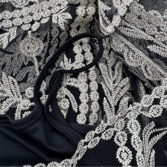 Ultra Pink Black and Cream Gold Sheer Embroidered 3/4 Sleeve Tank Blouse Large - Picture 5 of 11